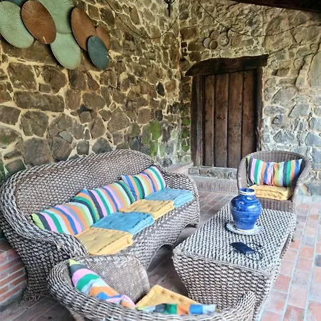 La Casa De Chimeneas *