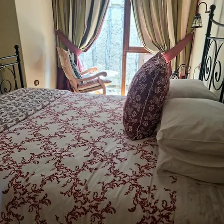 La Casa De Chimeneas