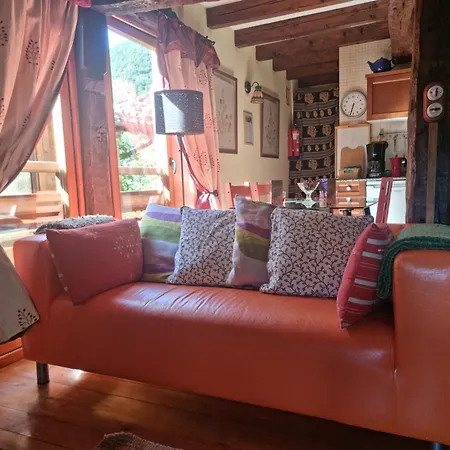 La Casa De Chimeneas * Tudes