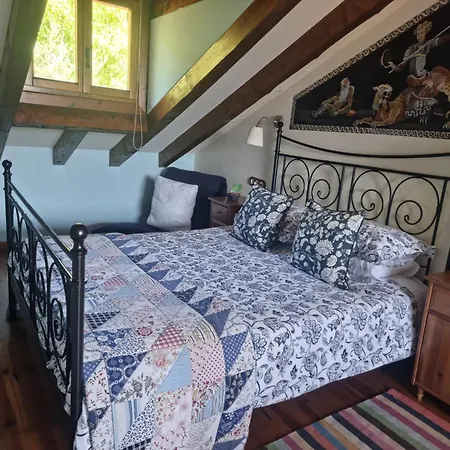 La Casa De Chimeneas Apartment *