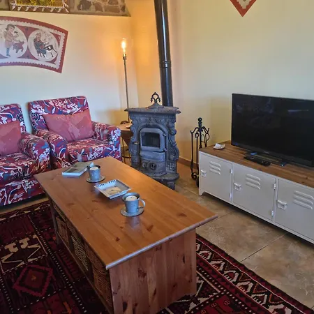 Apartamento La Casa De Chimeneas Tudes
