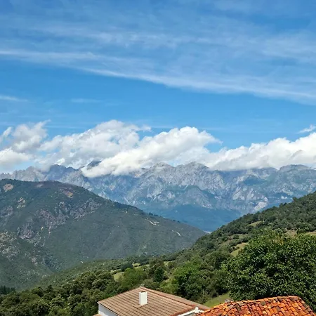 La Casa De Chimeneas
