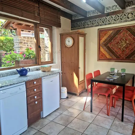 La Casa De Chimeneas *