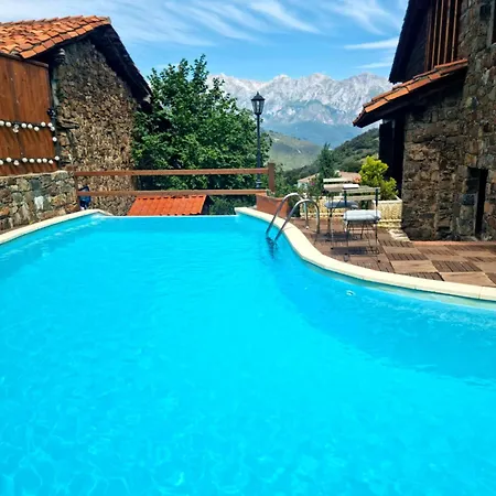 La Casa De Chimeneas Tudes