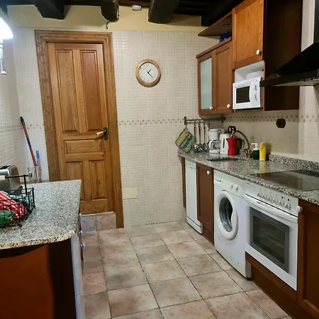 La Casa De Chimeneas Appartement Tudes