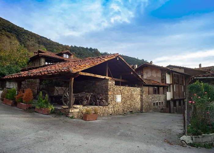 Apartment La Casa De Chimeneas Tudes