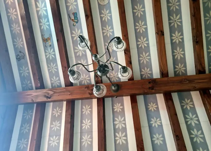 Apartment La Casa De Chimeneas Tudes