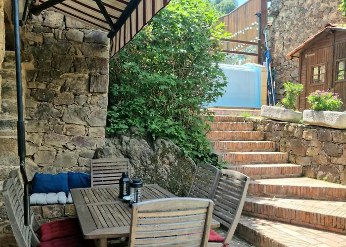 La Casa De Chimeneas * Tudes