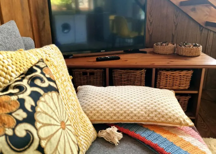 La Casa De Chimeneas Apartment Tudes