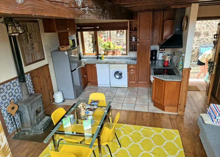 La Casa De Chimeneas